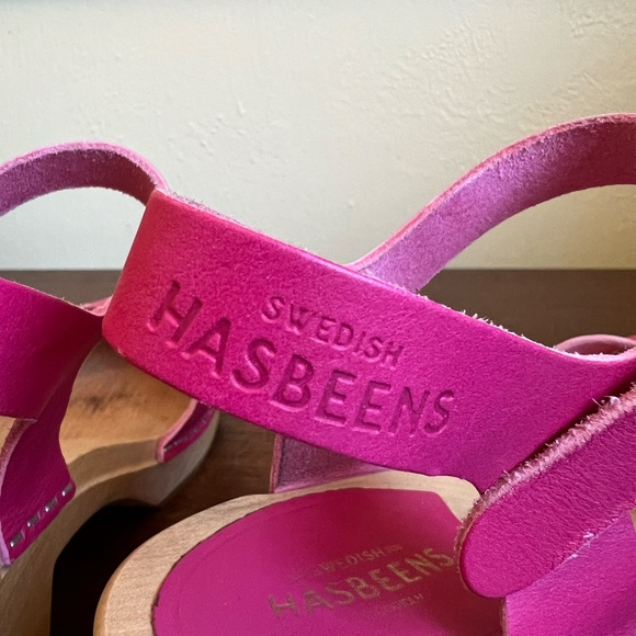 Swedish Hasbeens Mirja Hot Pink Clog Sandals - Picture 5 of 5